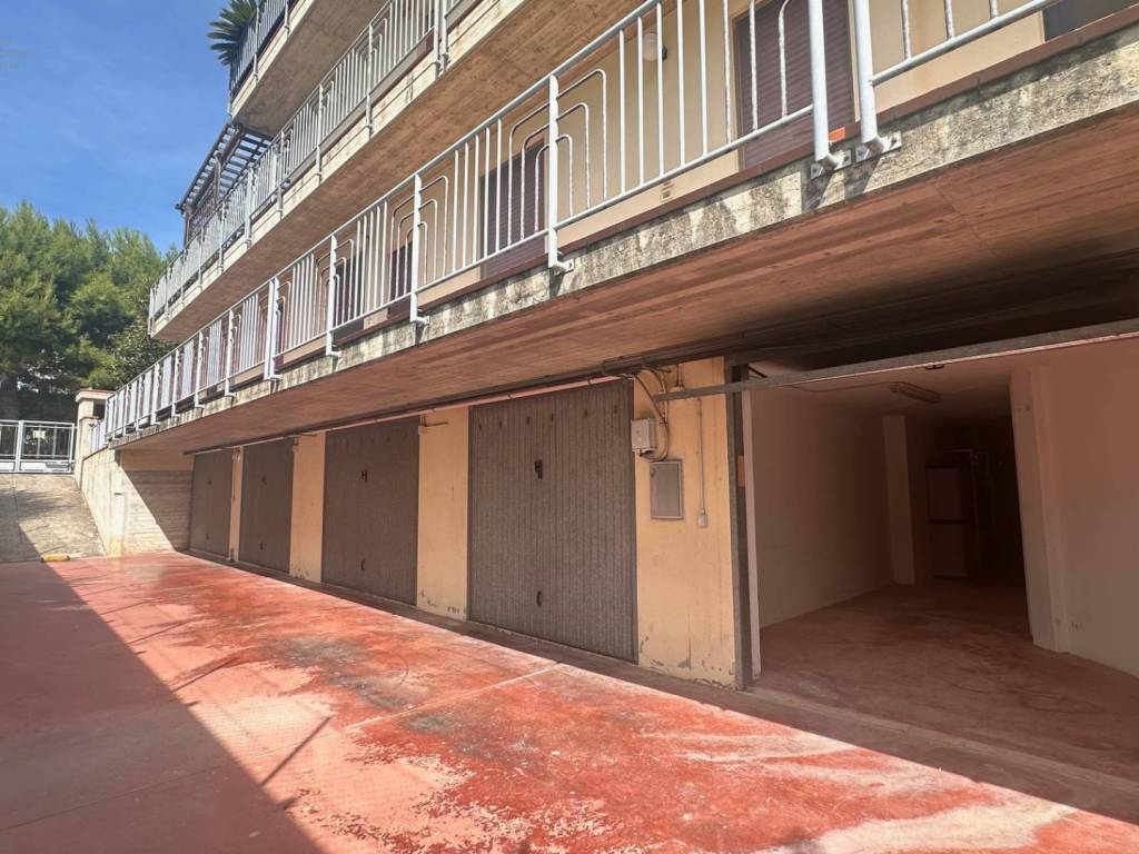 Box / garage a San benedetto del tronto in Via Cherubini - Foto 3