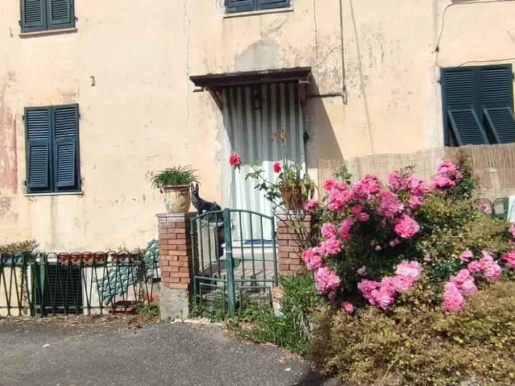Villa a Ameglia in Via A. Gramsci - Foto 4