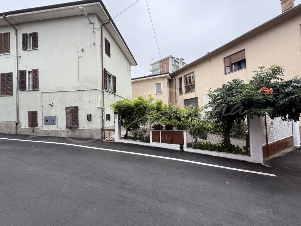 Casa indipendente a Isola d'asti in Via Pietro Gozellino, 5 - Foto 4