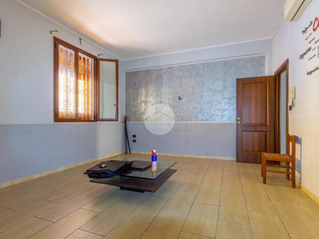 Box / garage a Villabate in Via Massimo D'Azeglio, 3 - Foto 3