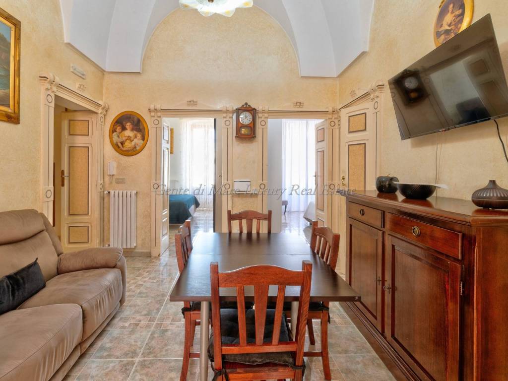 Casa indipendente a Ostuni in Piazzale Domenico Colucci - Foto 2