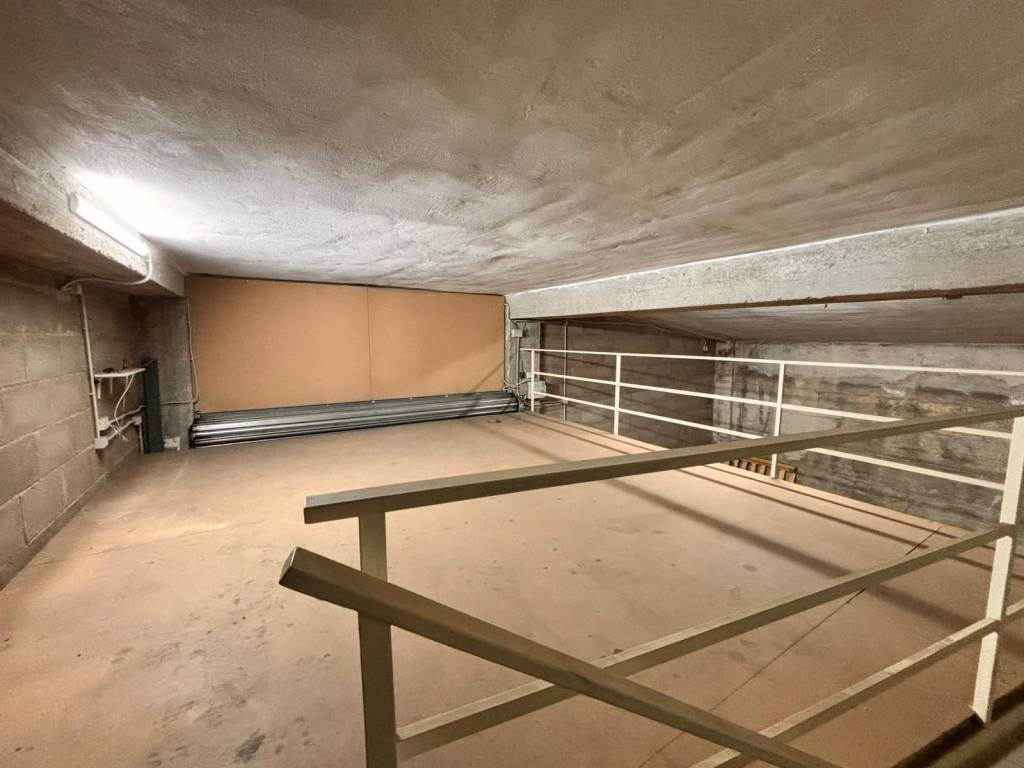 Box / garage a Lusciano in Viale della Libertà, 53 - Foto 4