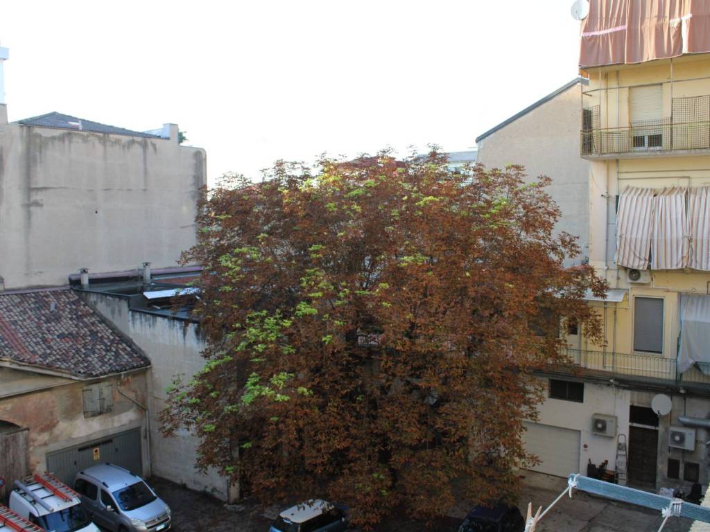 Appartamento a Vercelli in Via Francesco Borgogna, 2 - Foto 4