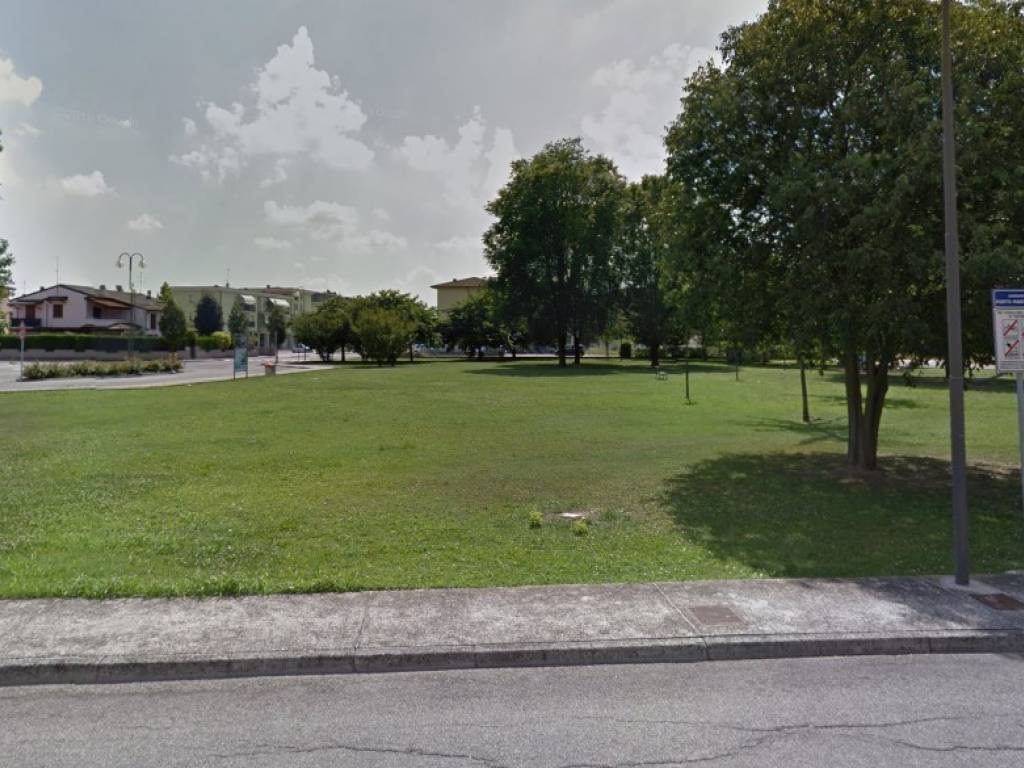 Appartamento a Porto mantovano in Via Aldo Moro - Foto 3