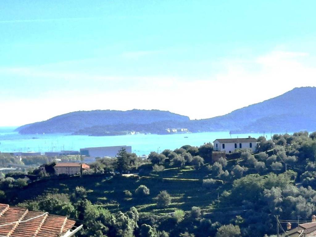 Appartamento a La spezia in VIA MARTIRI DEL RISORGIMENTO - Foto 2