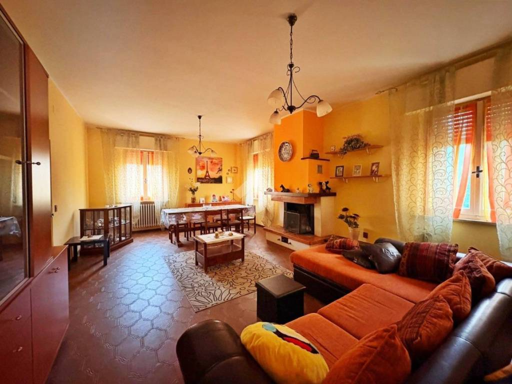Casa indipendente a Nocera umbra in Via Flaminia Sud, 31 - Foto 2