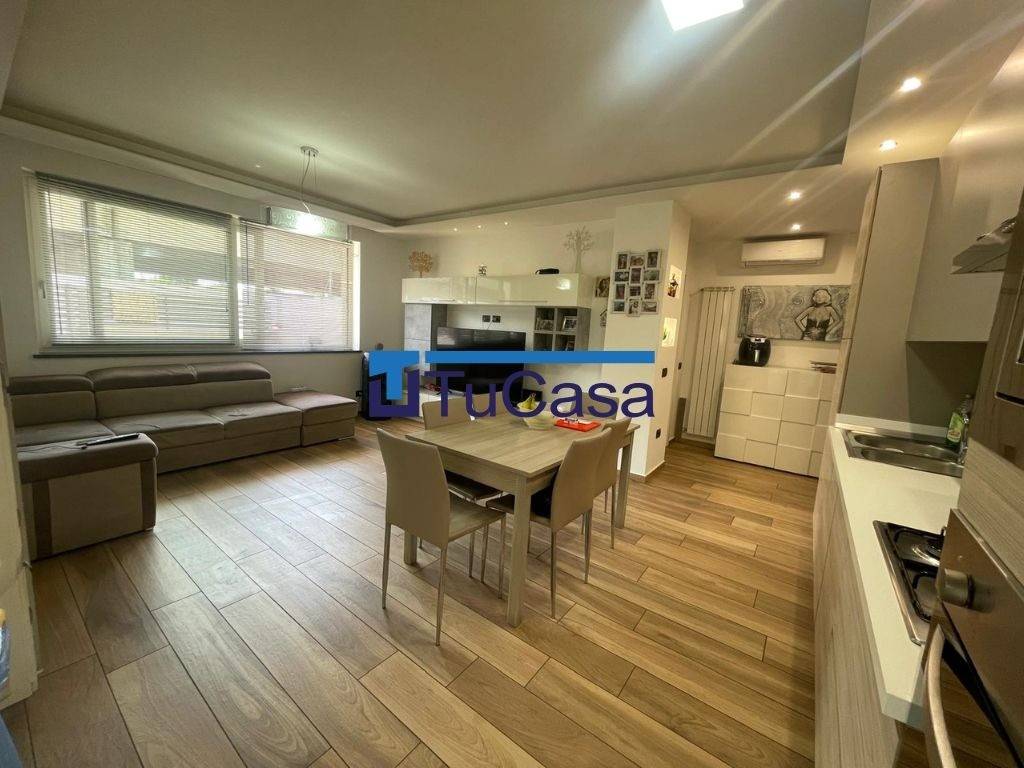 Appartamento a Lusciano in Viale della Libertà - Foto 2