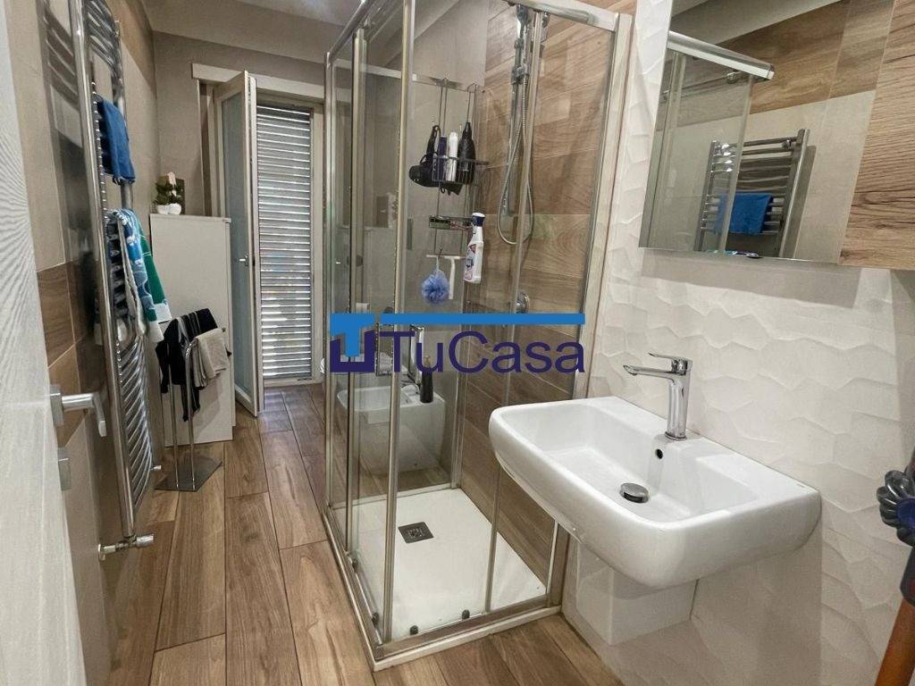 Appartamento a Lusciano in Viale della Libertà - Foto 5