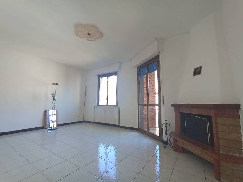 Appartamento a Bareggio in Via Piave - Foto 4