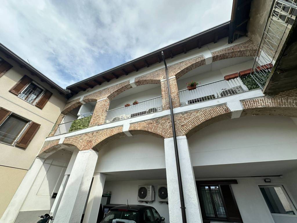 Attico / mansarda a Olgiate comasco in Via Bontocco - Foto 3