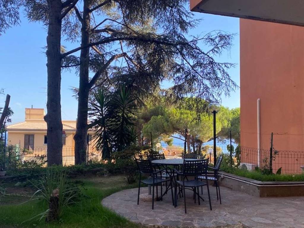 Appartamento a Arenzano in Via del Mare , 44 - Foto 3