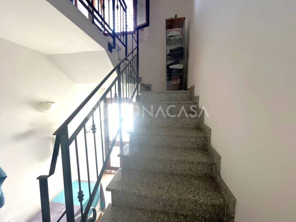 Appartamento a Pontedera in Via del Fosso Nuovo - Foto 2