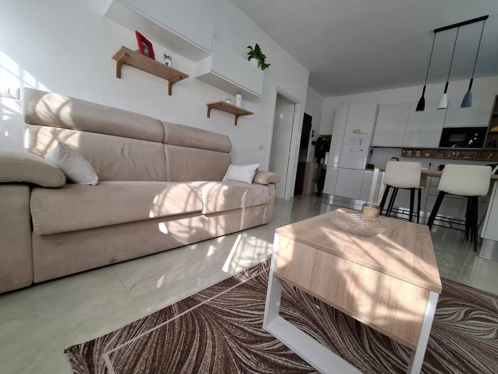 Appartamento a Caronno pertusella in Via Bainsizza - Foto 5