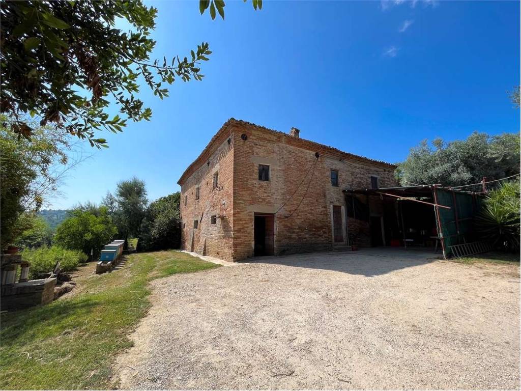 Rustico / casale a Osimo in Via Montegallo, 69 - Foto 3