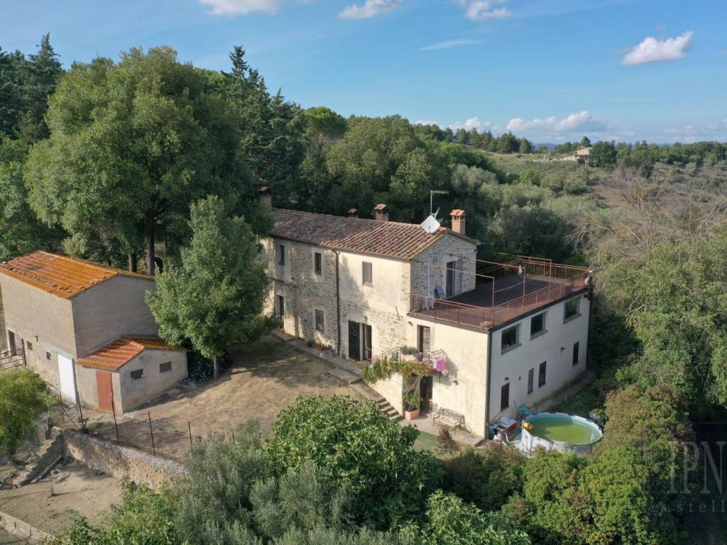 Rustico / casale a Umbertide in Via Rodolfo Morandi - Foto 2