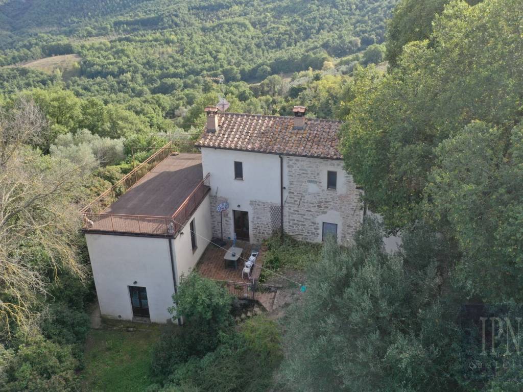 Rustico / casale a Umbertide in Via Rodolfo Morandi - Foto 3