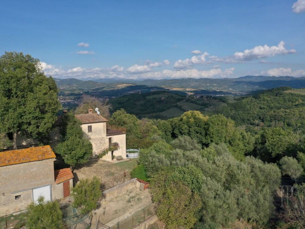 Rustico / casale a Umbertide in Via Rodolfo Morandi - Foto 4