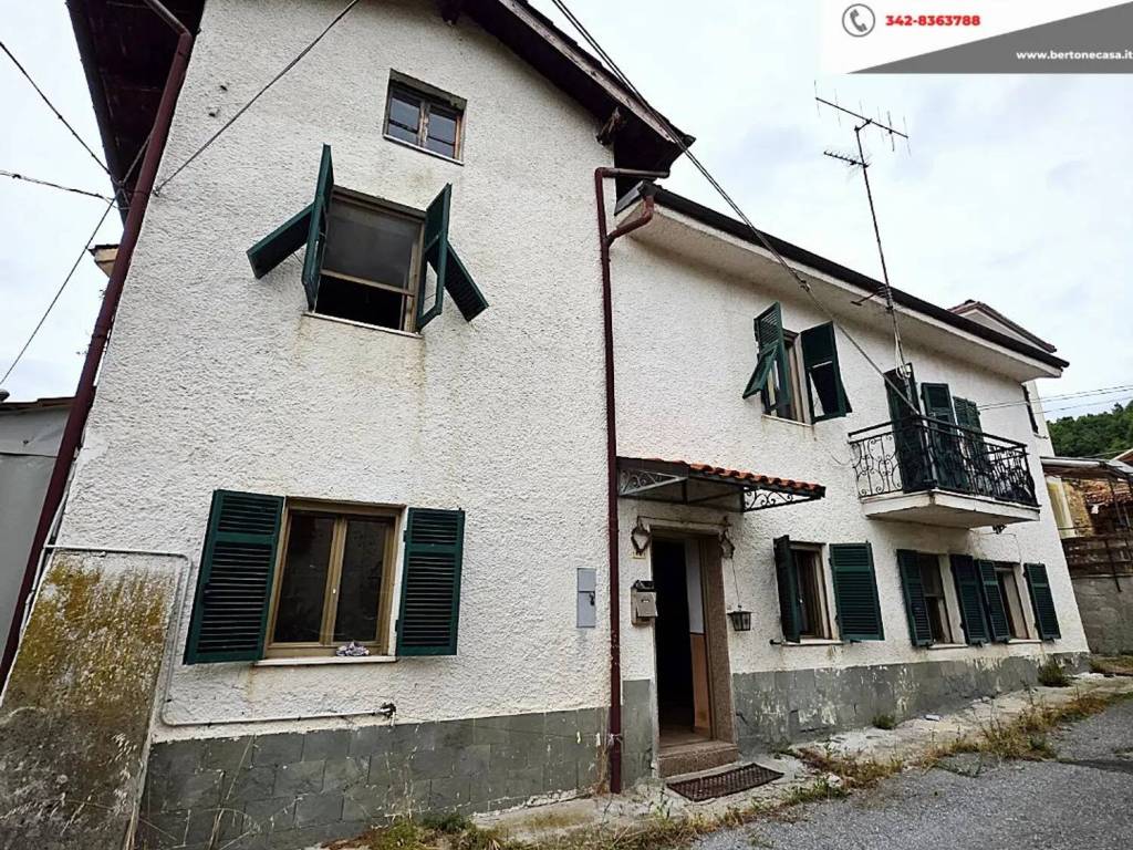Villa a Dego in Viale della Rimembranza - Foto 2