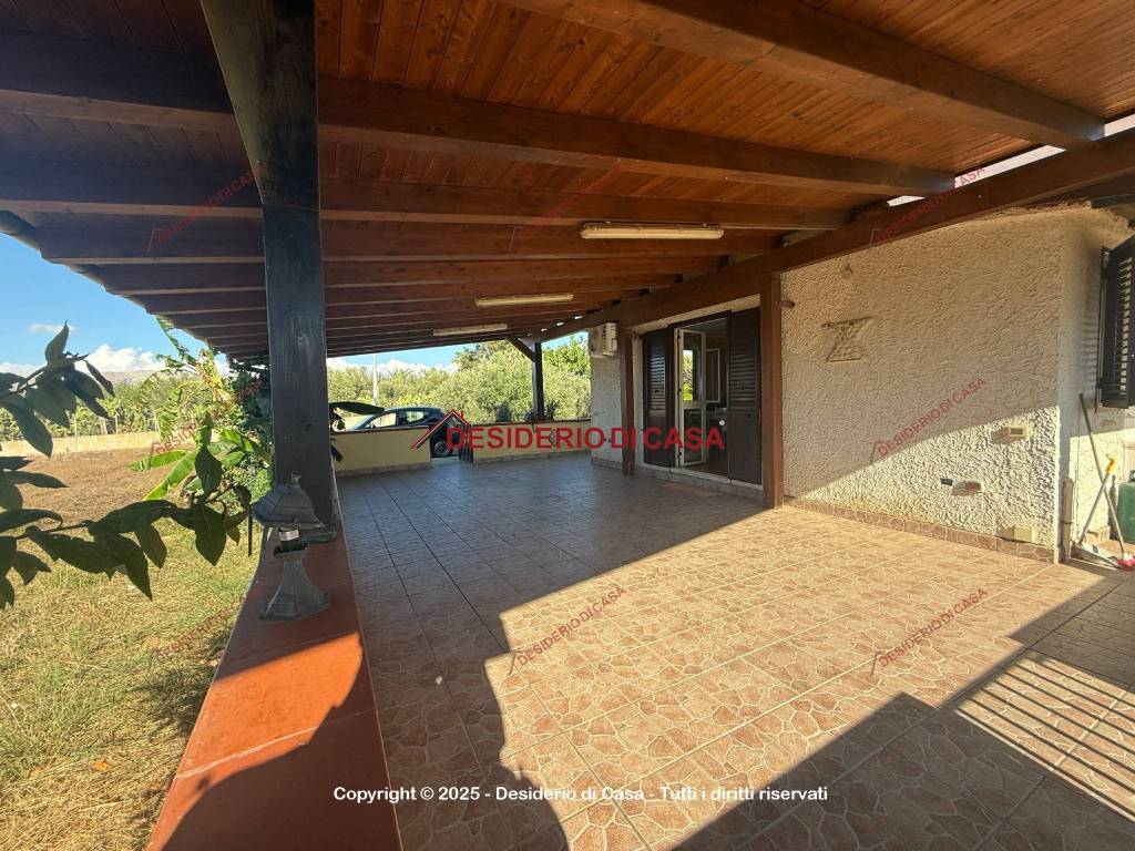 Villa a Trappeto in Via SS187 Est - Foto 3