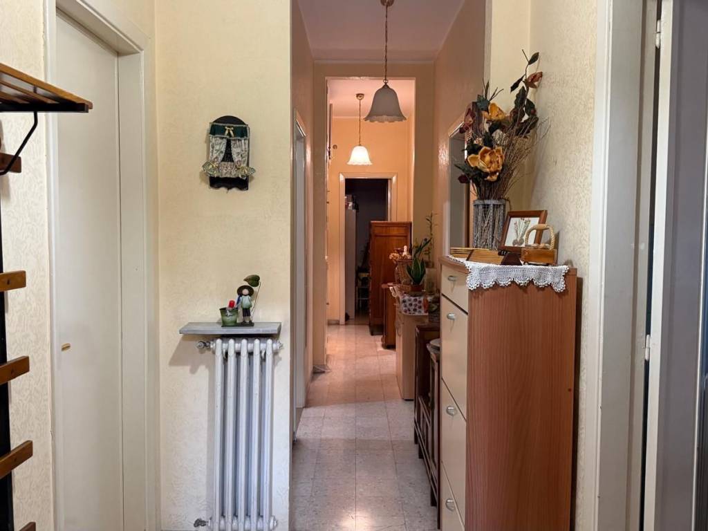 Appartamento a Cosenza in Via Nicola Serra, 33 - Foto 2