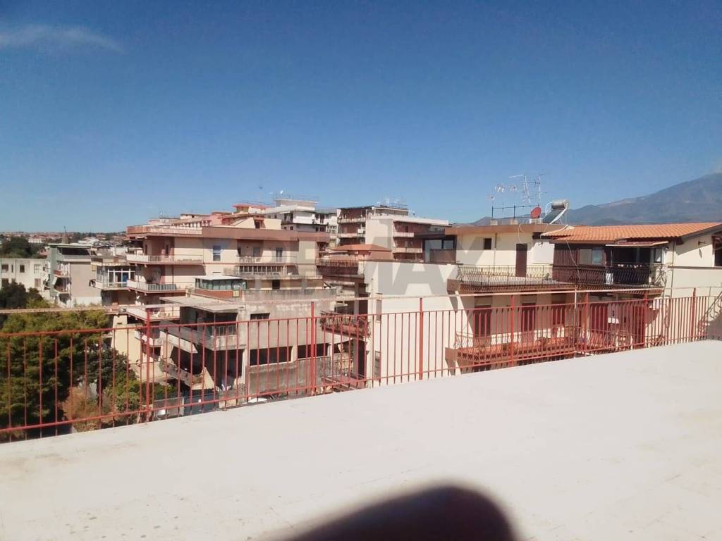 Attico / mansarda a Gravina di catania in Via G STRANO, 7 - Foto 2