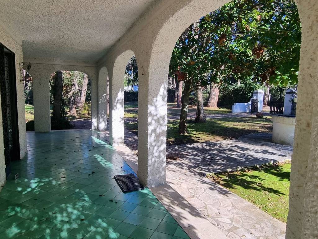 Villa a Sabaudia in Viale delle Querce - Foto 4