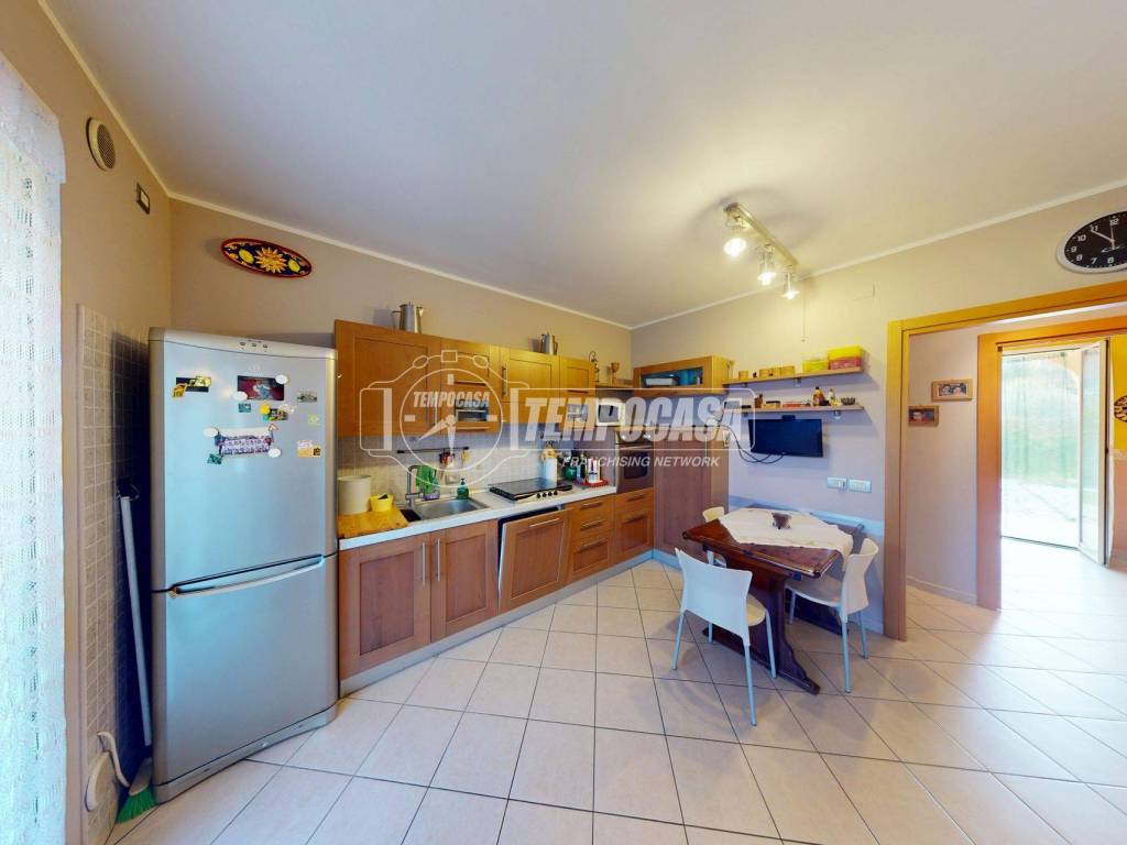 Appartamento a Albenga in Via Cav. F. Perseghini 42 - Foto 2