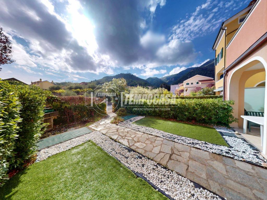 Appartamento a Albenga in Via Cav. F. Perseghini 42 - Foto 3