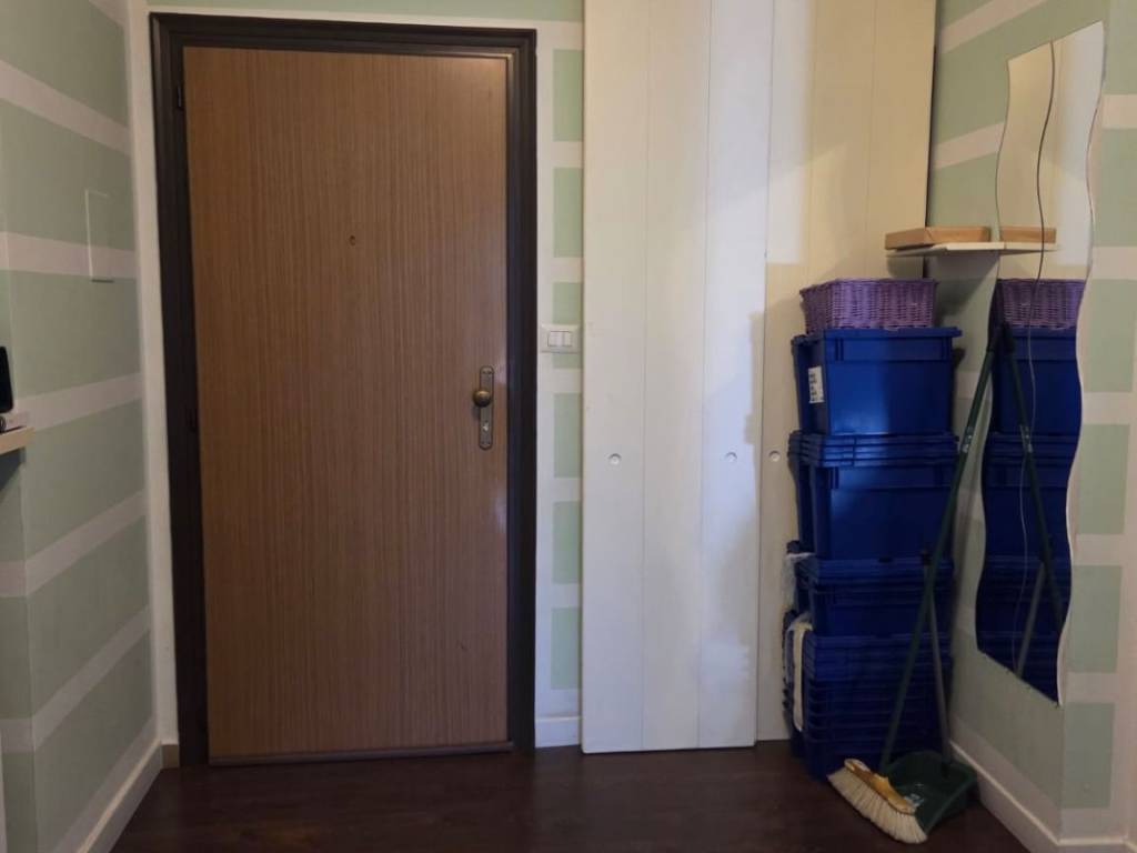 Appartamento a Cavour in Via Ugo Foscolo, 1 - Foto 2