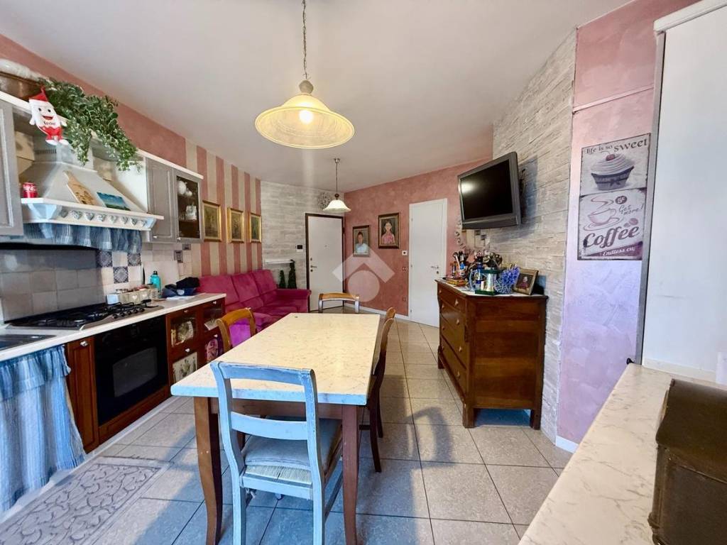 Appartamento a Costa volpino in Via Franceso Nullo, 4 - Foto 4