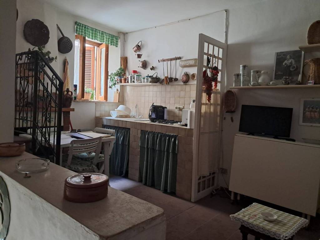 Casa indipendente a Alatri in Piazza Americo Fanella - Foto 2