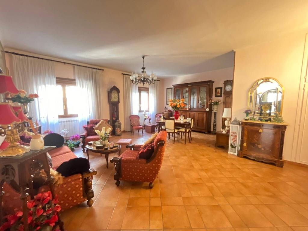 Appartamento a Tivoli in Via Dea Bona, 20 - Foto 4