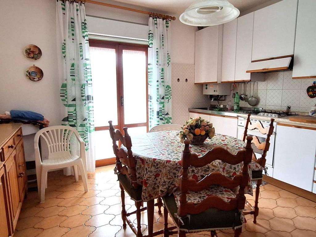 Appartamento a Torriglia in Località Donetta - Foto 4