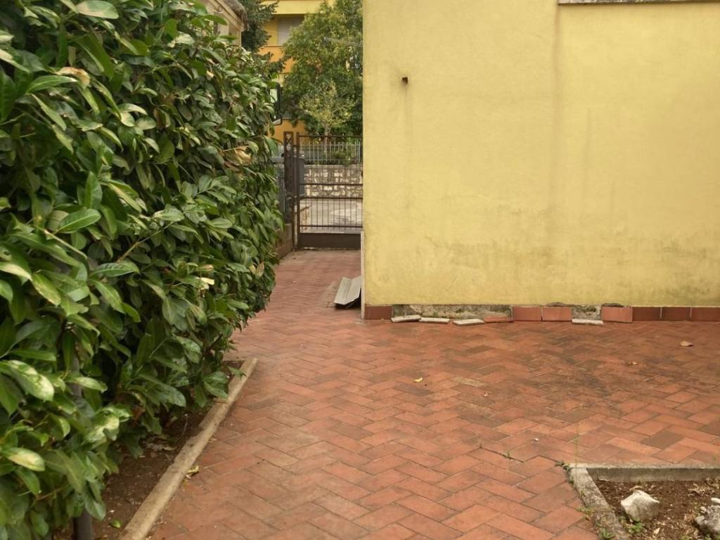 Appartamento a Cisterna di latina in Via Cesare Peroni - Foto 3