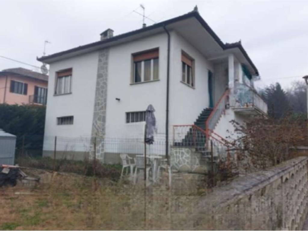 Casa indipendente a Castagnole monferrato in Frazione Valenzani - Foto 2