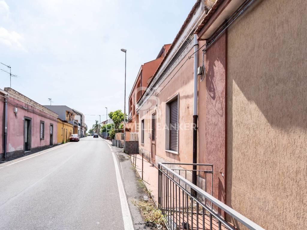 Casa indipendente a Acireale in Via Provinciale per Riposto - Foto 2