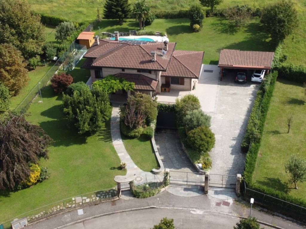 Villa a Molteno in Via Giuseppe Verdi - Foto 3