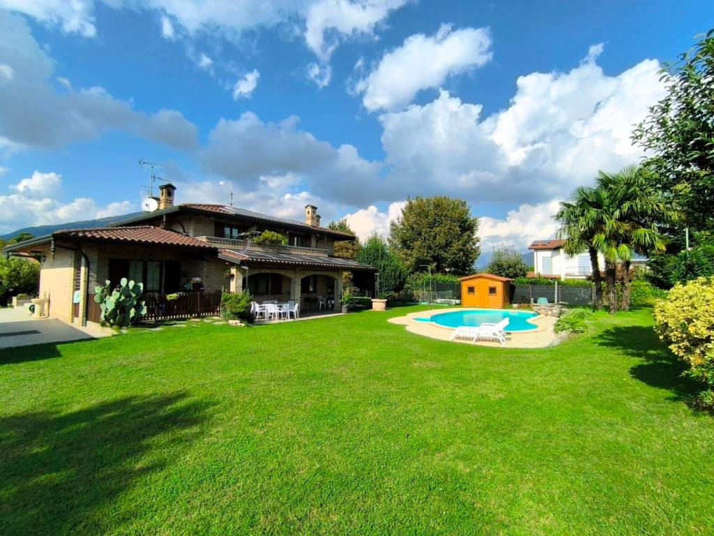 Villa a Molteno in Via Giuseppe Verdi - Foto 4