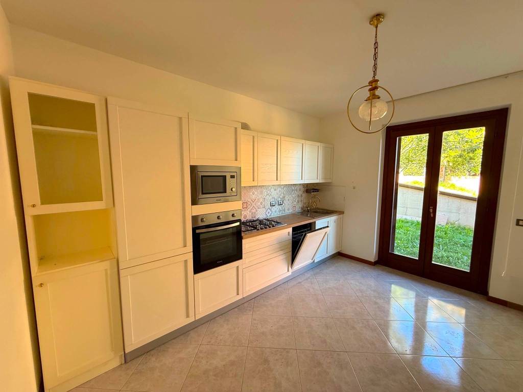 Villetta a schiera a Sarnano in Via Giacomo Puccini, 42 - Foto 5