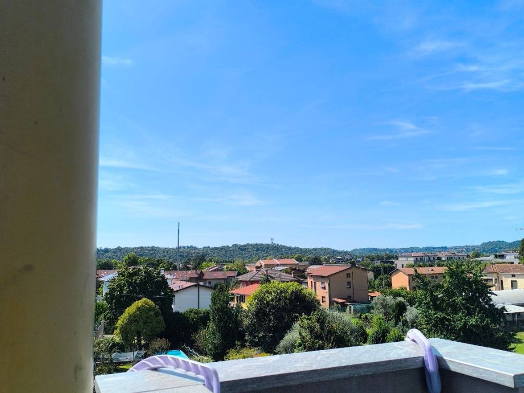 Appartamento a Erba in Via Giuseppe Mazzini, 35 - Foto 3