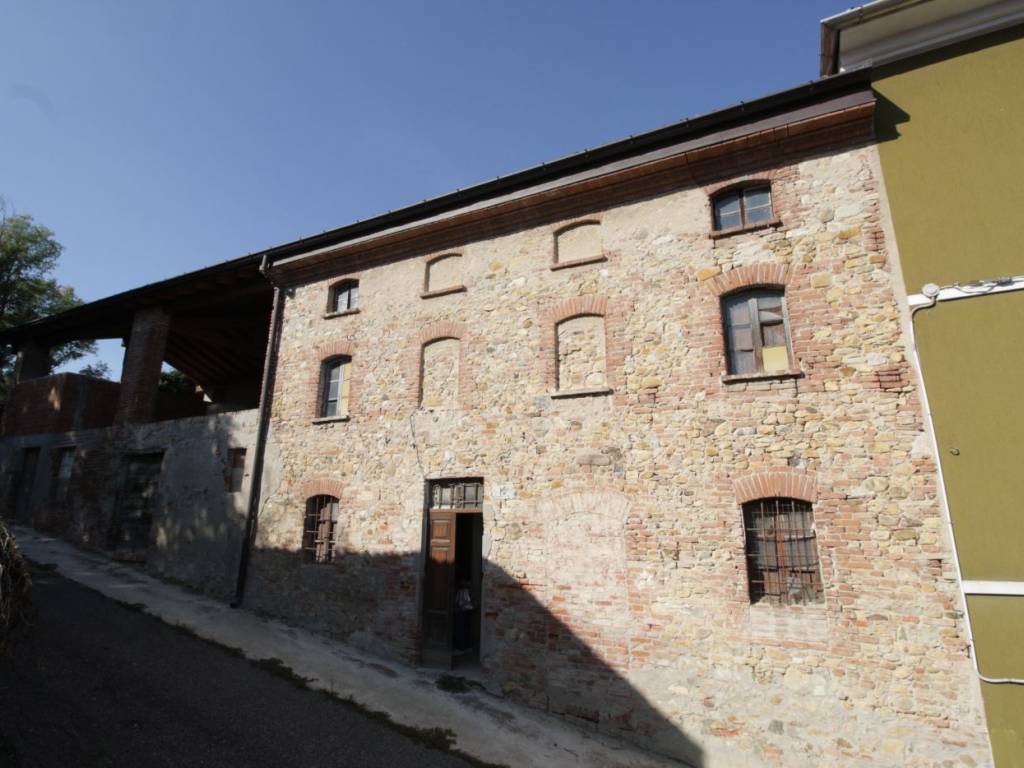 Rustico / casale a Borgonovo val tidone in Strada Provinciale della Val Tidone, 33 - Foto 3