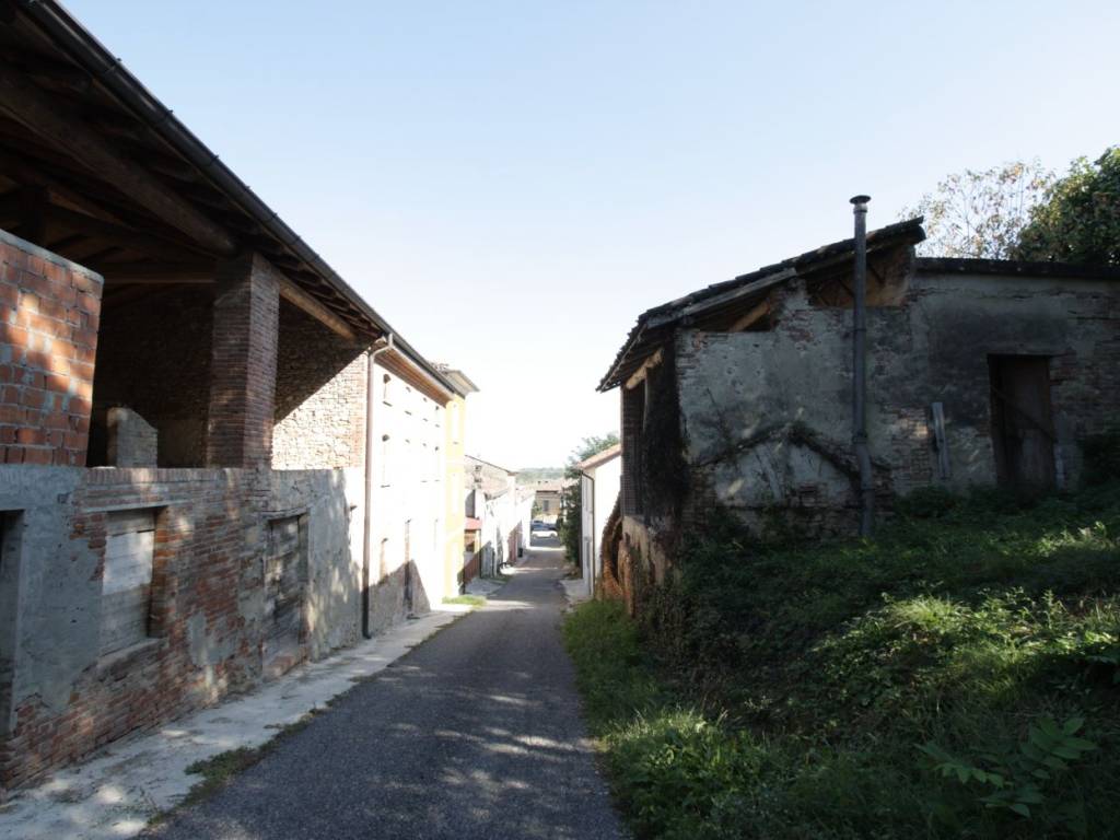 Rustico / casale a Borgonovo val tidone in Strada Provinciale della Val Tidone, 33 - Foto 4