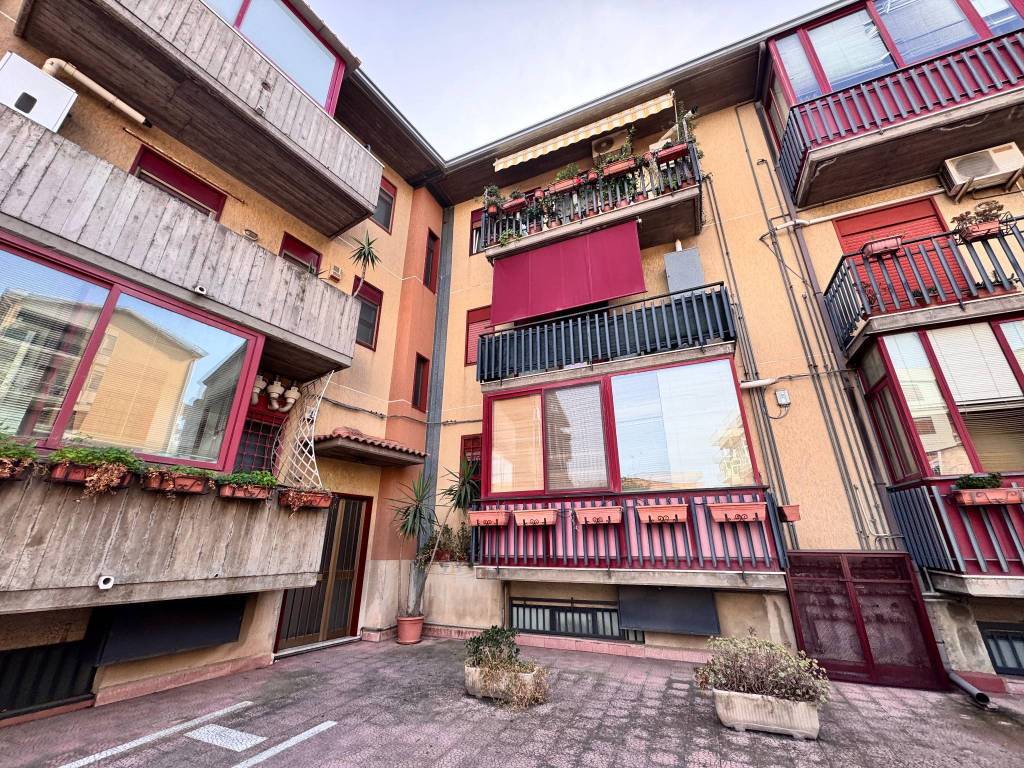 Appartamento a Gravina di catania in Via Tiziano - Foto 5