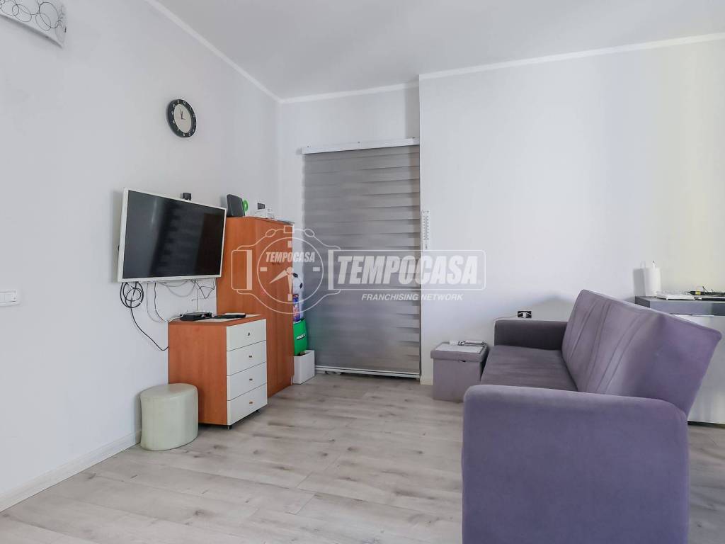 Appartamento a Somma lombardo in Via Cesare Battisti 13 - Foto 4