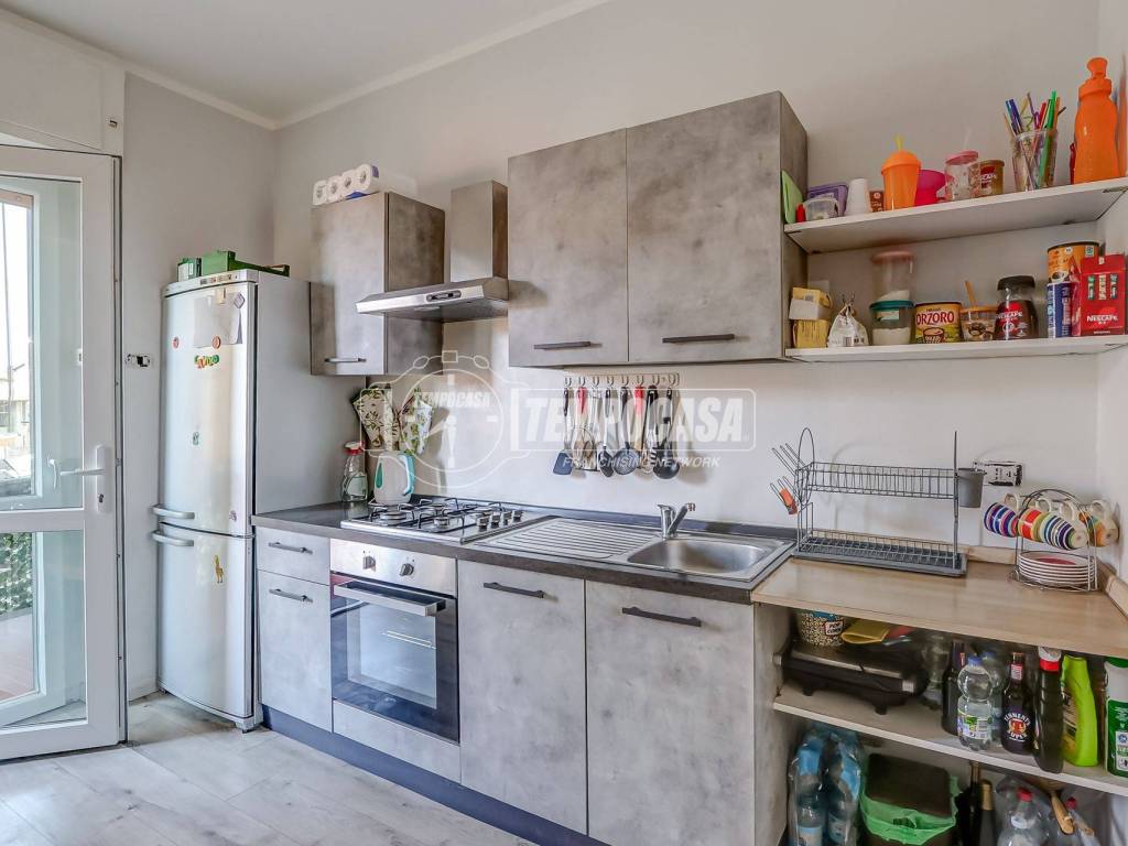 Appartamento a Somma lombardo in Via Cesare Battisti 13 - Foto 5