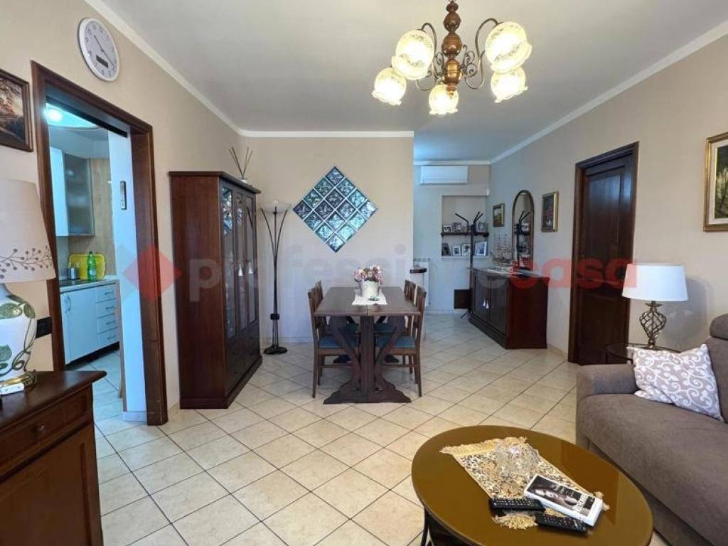 Appartamento a Rosignano marittimo in Piazza Risorgimento - Foto 4