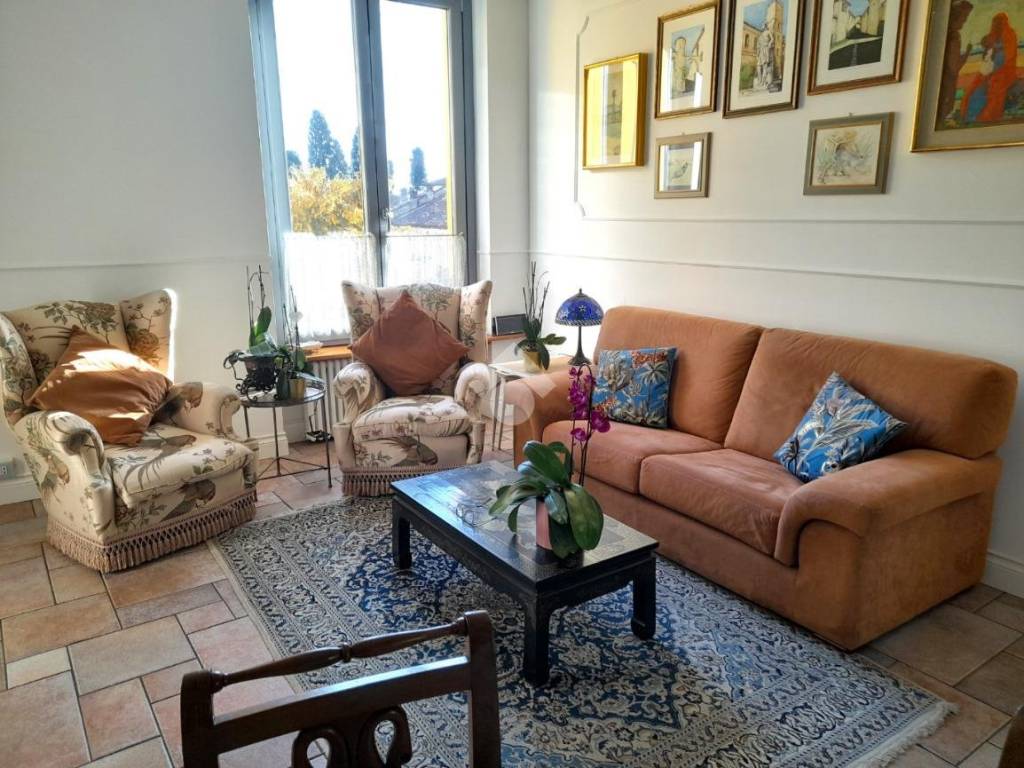Appartamento a Inverigo in Piazza Foscolo, 11 - Foto 5
