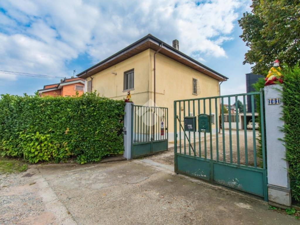 Villa a Leinì in Via lombardore, 161 - Foto 2
