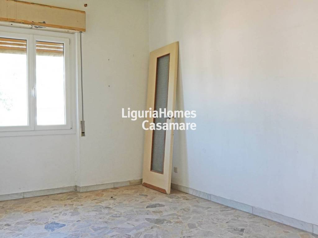 Appartamento a Imperia in Via Diano Calderina, 23 - Foto 4