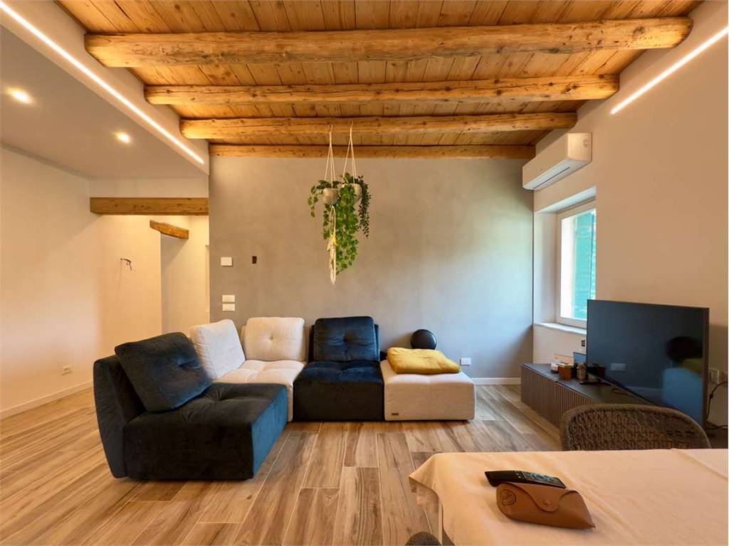 Casa indipendente a Vittorio veneto in Via Feltre - Foto 2